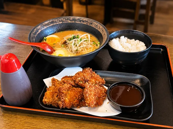 はっちゃく 鶏カツセット