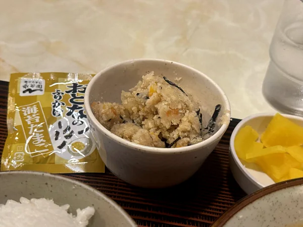 食事処やまのゆし豆腐定食に付くしっとりしたおからの小鉢