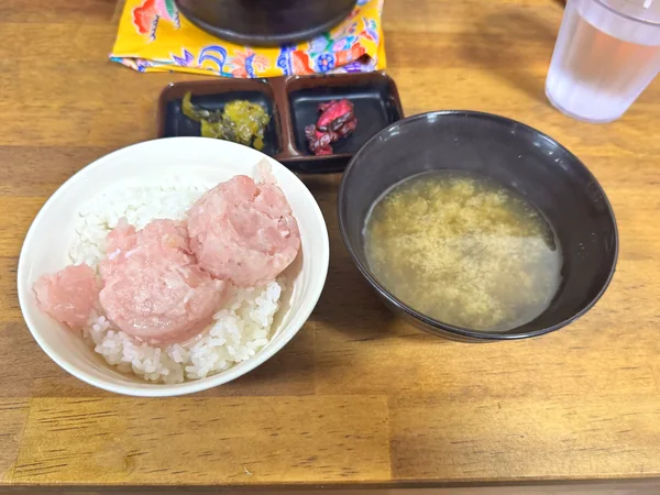 食べ放題のねぎとろをご飯にのせたねぎとろ丼