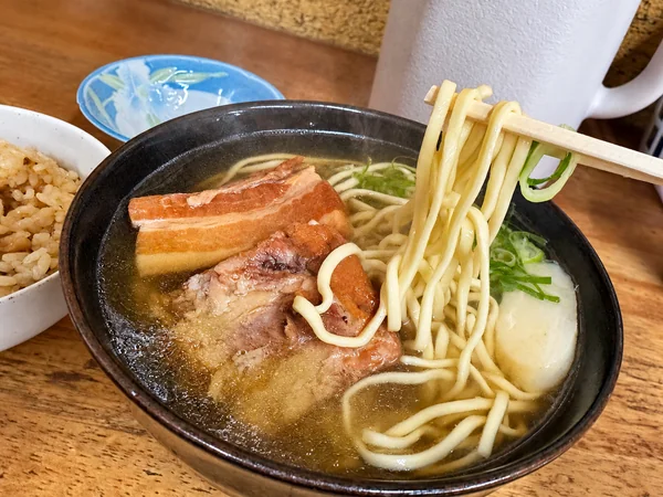 玉家そばの沖縄そば麺